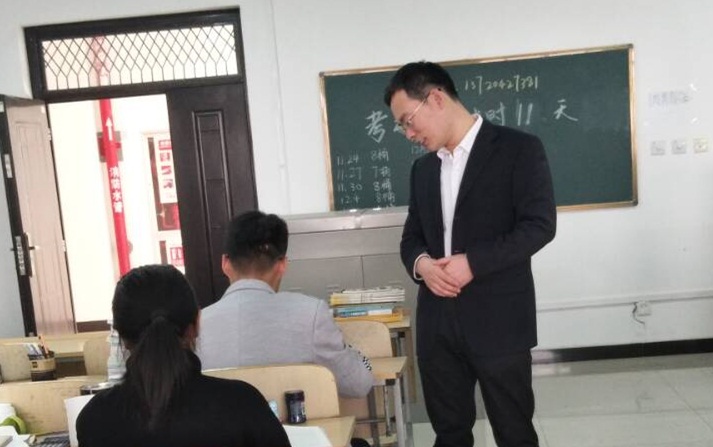 慰问考研员工_副本.jpg